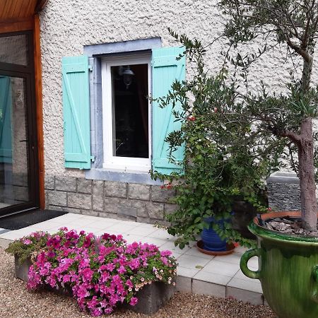 La Ferme De Capucine Bed & Breakfast Culhat Exterior photo